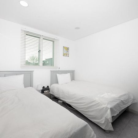 Incheon Airport Yj Guesthouse Kültér fotó